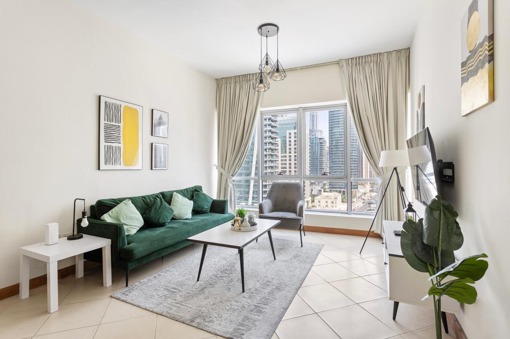 1Br Marina Diamond 1 Near Sobha Metro Dubai