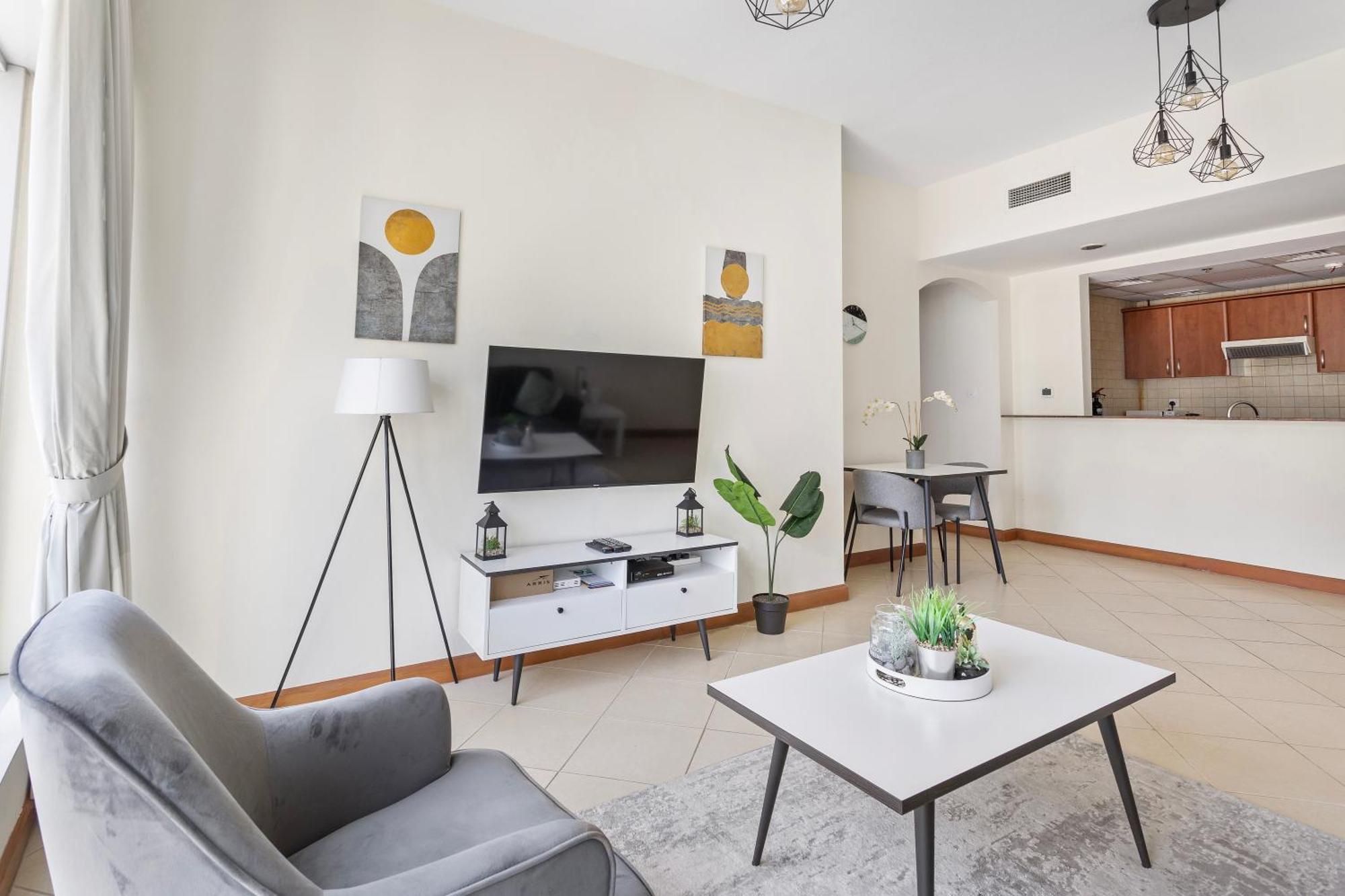 1Br Marina Diamond 1 Near Sobha Metro Apartment *